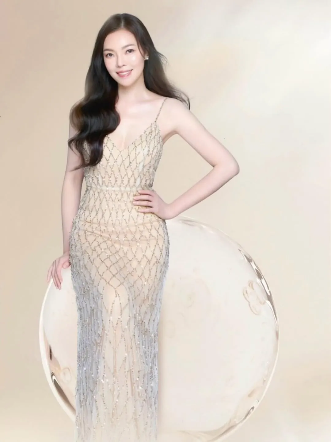 曾馨莹。翻摄曾馨莹IG