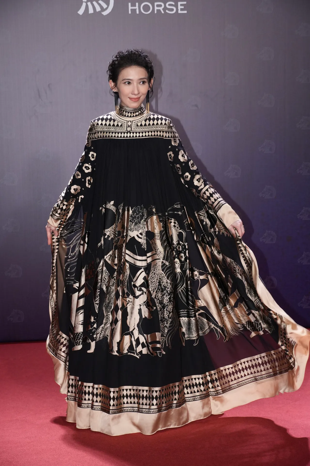 戴佩妮今晚不僅奪下首座金馬獎，也成功入選紅毯第三美。攝影中心攝