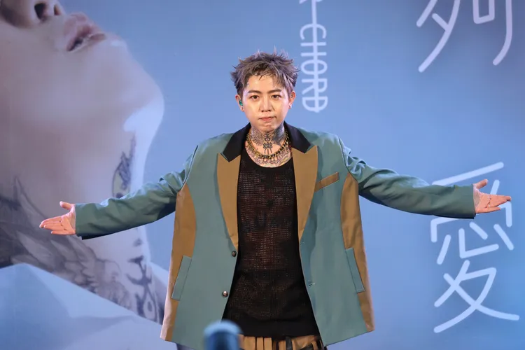 謝和弦好友陳零九、黃明志接連出事，認私下有傳訊關心。莊宗達攝