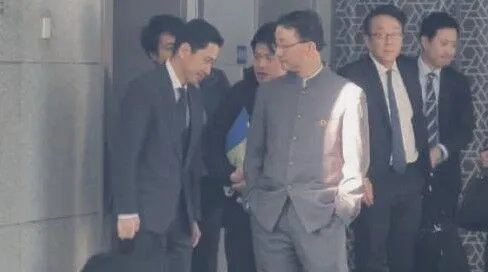 日媒：中国「插口袋」司长台前强硬　会后即赴大连安抚日企