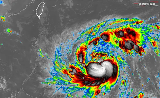 鳳凰颱風最快週三登陸　南北風雨「最搖滾時間」不一樣