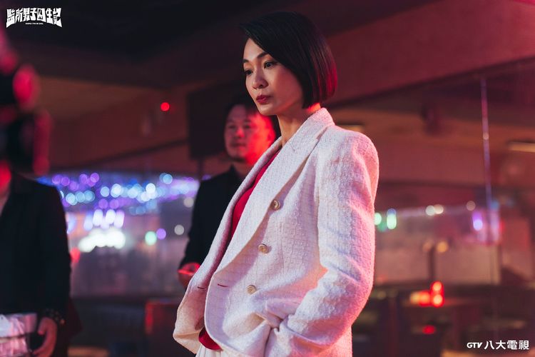 楊祐寧「姐姐」學霸來著!耍狠動私刑畫面曝