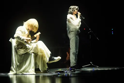 吉他鬼才Ichika Nito來台衝寶可夢中心掃貨！合體持修誇嗓音「像天使」