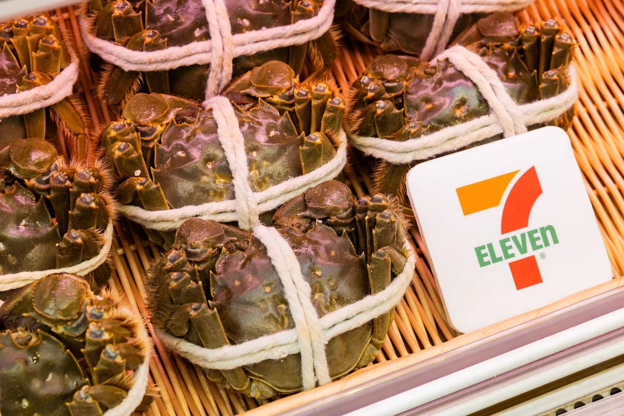 部分Fresh門市開賣大閘蟹，每隻嘗鮮價559元。7-ELEVEN提供