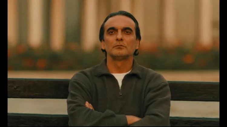 伊朗男演員赫瑪永厄沙迪在《櫻桃的滋味》中演出精湛。