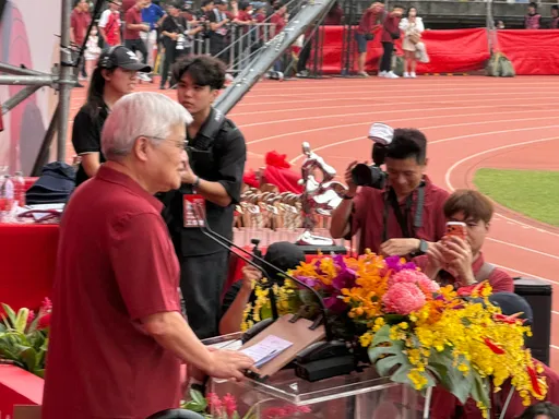 台積電運動會｜張忠謀身體微恙不能出席　魏哲家邀全場大喊「董事長我愛您」