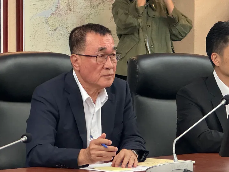 李四川受访说明北市府与新寿的最新协商进度。资料照片／张彩茜摄