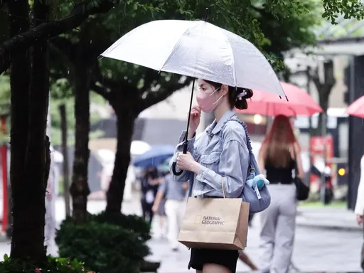 一周两变！新一波东北季风明挟雨　周末连3天下探12°C