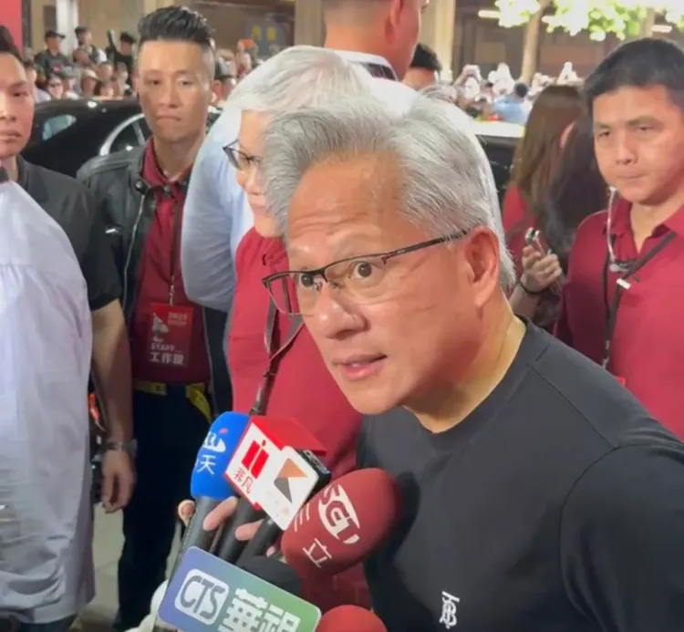 台积电运动会｜黄仁勋再赞台积电晶圆供应稳定　谈美中强调与各国科技合作