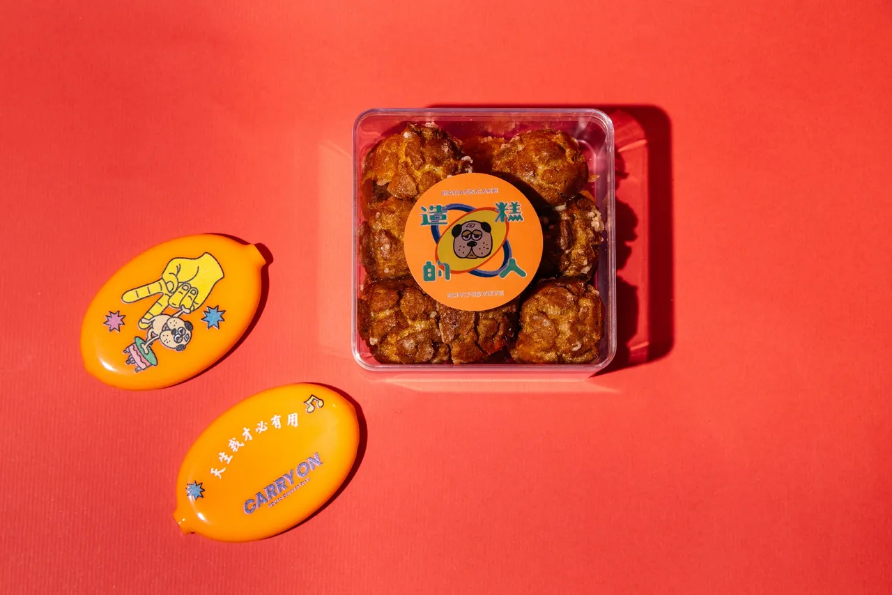 联名礼盒另也有联名零钱包、珍珠糖泡芙。品牌提供