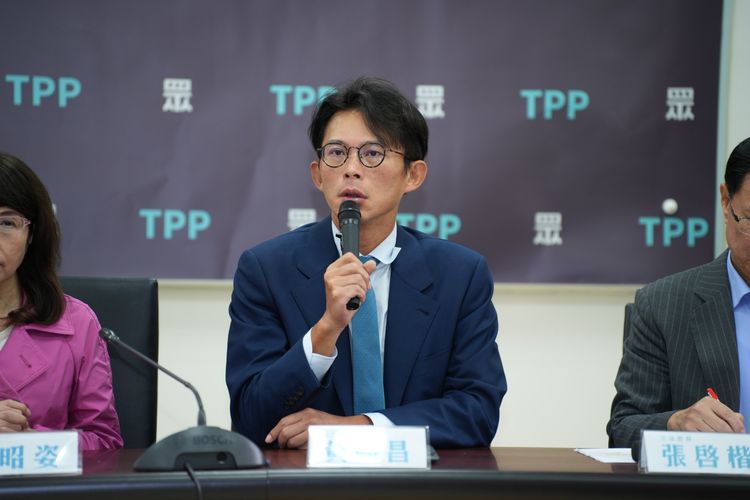 普發現金37.5％民眾認「歸功在野」！黃國昌嗆：民進黨無恥收割