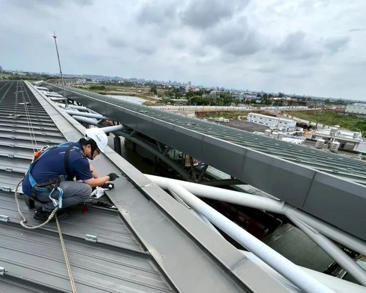鳳凰颱風接近台灣，桃捷公司公告相關防颱整備措施。翻攝畫面