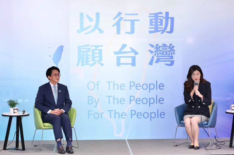 國民黨主席鄭麗文、民眾黨主席黃國昌「以行動顧台灣—主席高峰會談」。莊宗達攝