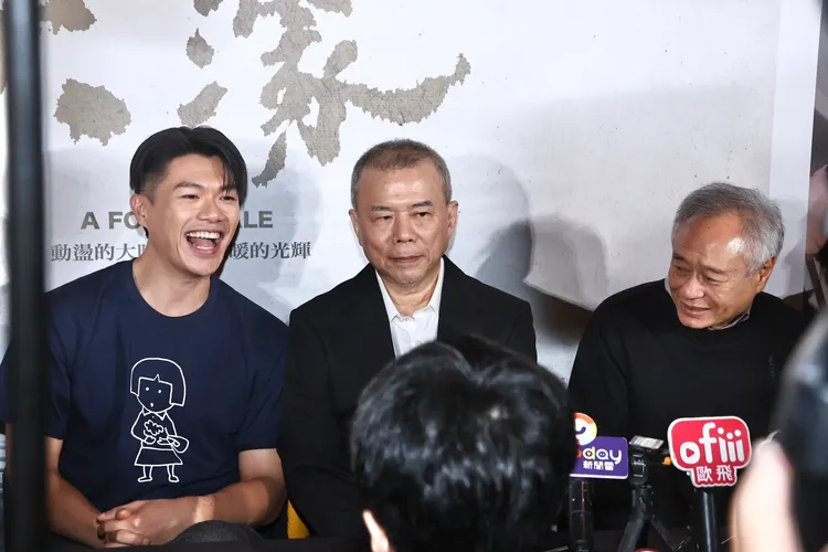 柯煒林（左）個性活潑圈粉，接續為陳玉勳、李安。特勤中心攝