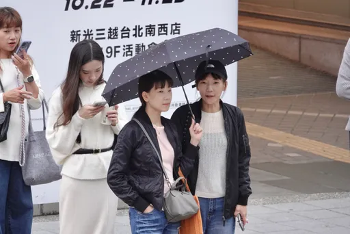 雨还没停冷空气就到了！北部湿冷到明天　周四起才回暖