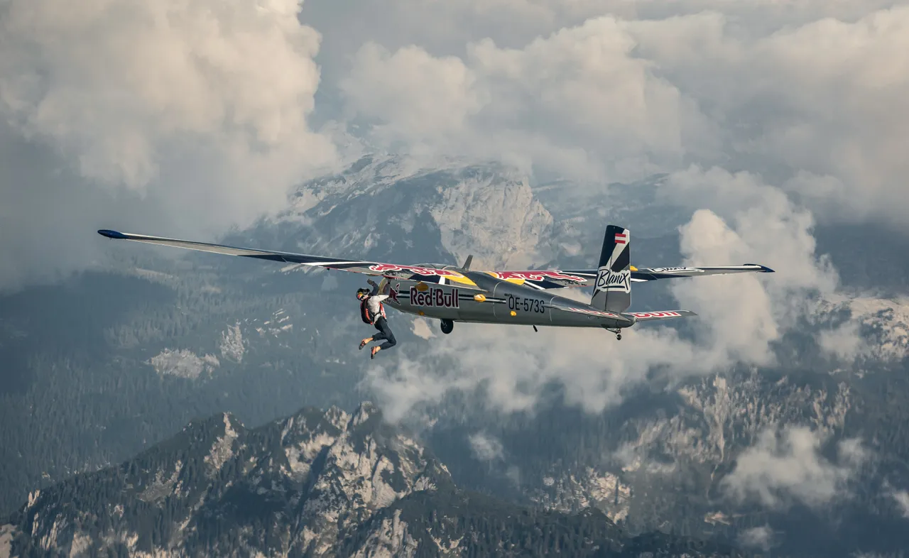 Red Bull 运动员、来自斯洛维尼亚的攀岩选手 Domen Škofic成功征服会飞的攀岩场。业者提供