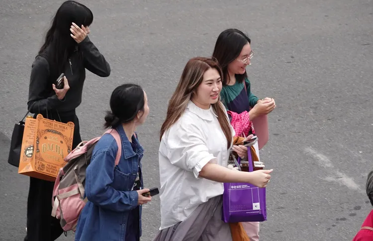 湿冷天气持续。庄宗达摄