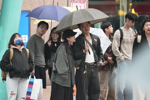 冷空氣發威！北東整天濕答答　週末回暖但清晨恐剩12°C