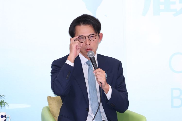 堅稱蘇巧慧「要他新北市長選到底!」黃國昌提往事:蘇貞昌連神明都騙