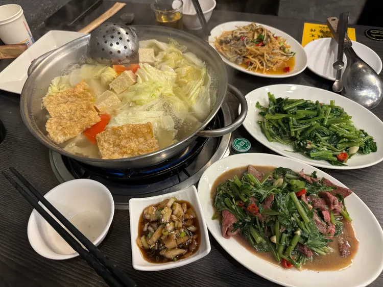 火锅汤是造成水肿的元凶之一。壹苹新闻网摄 