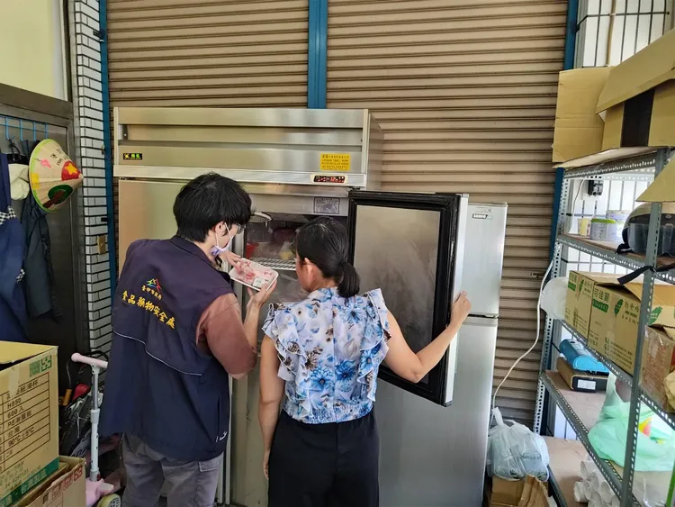 台中市卫生局锁定案例场5公里内的东南亚小吃店全面稽查，目前暂无发现违规。市府提供