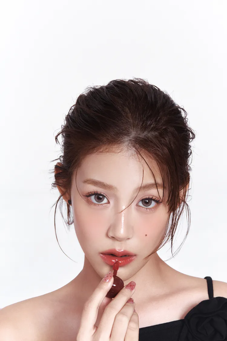 fwee玫瑰心動鎖色唇露，540元。品牌提供