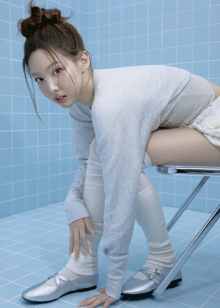 Twice成員娜璉成為fwee品牌代言人。品牌提供