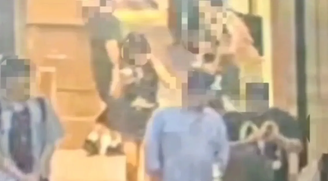 日色狼公务员佐佐木又犯案！北市闹区偷拍辣妹裙底　当场遭民众压制