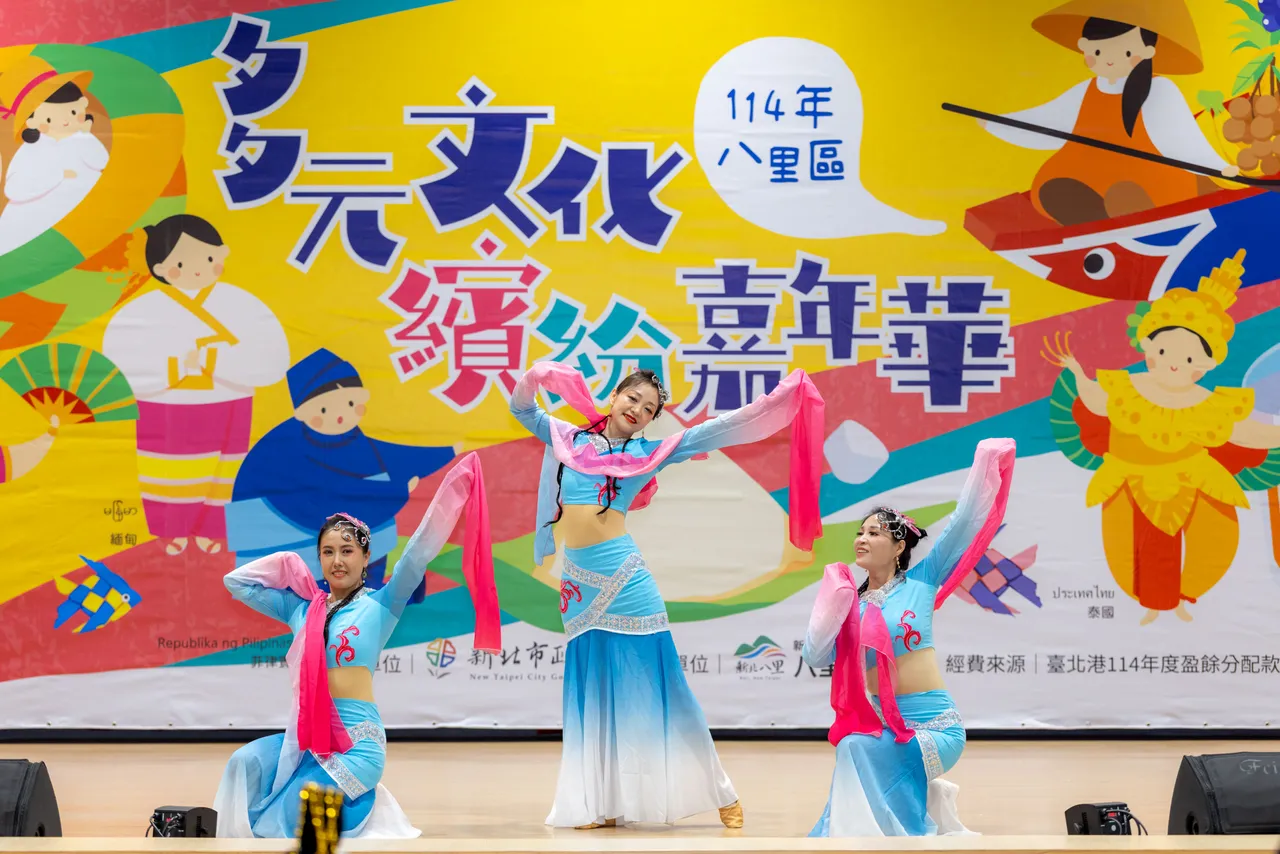 新住民精彩舞蹈表演令人大開眼界。公所提供