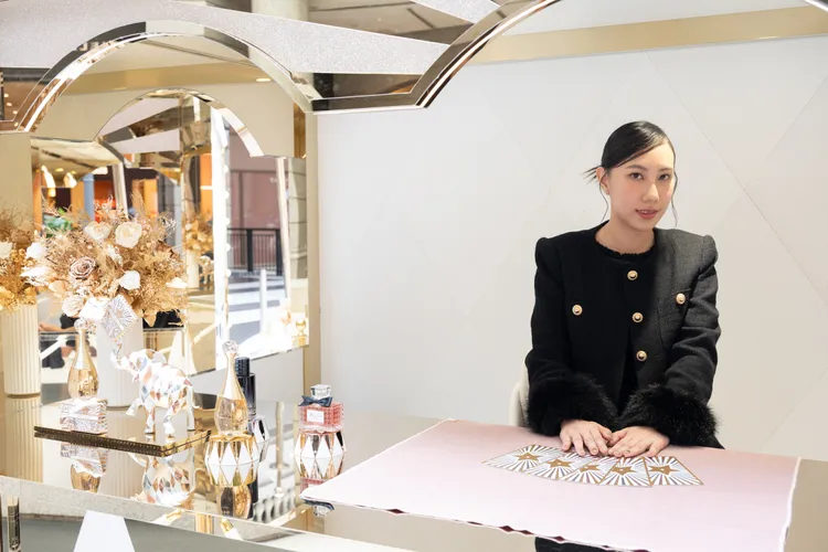 迪奧星願塔羅牌。品牌提供