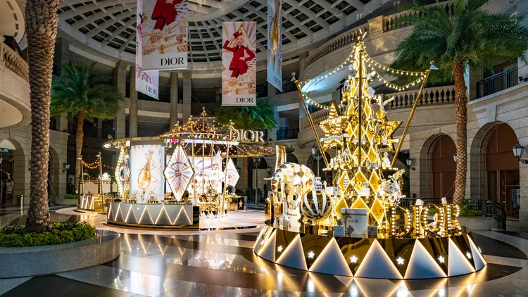 2025迪奥奇幻星愿限定快闪店，即日起至11月23日于台北BELLAVITA中庭登场。品牌提供