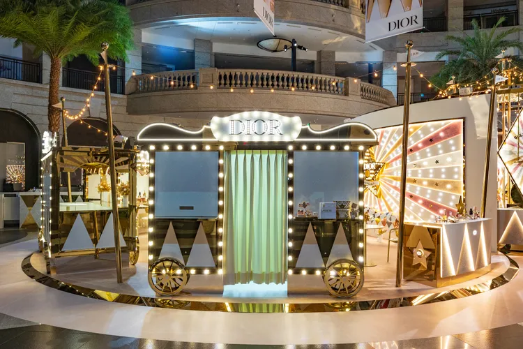 2025迪奧奇幻星願限定快閃店奇幻拍貼機。品牌提供