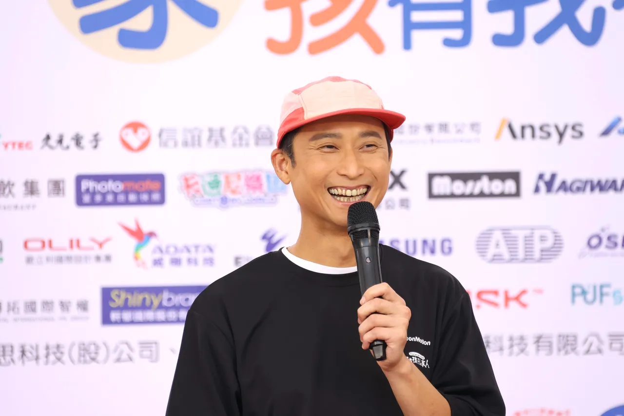 浩子分享念国一的女儿曾因为告白失败而沮丧。彭欣伟摄