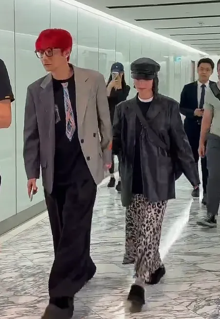 李榮浩到澳洲開唱 ，楊丞琳愛相隨。翻攝宋苒寧小紅書