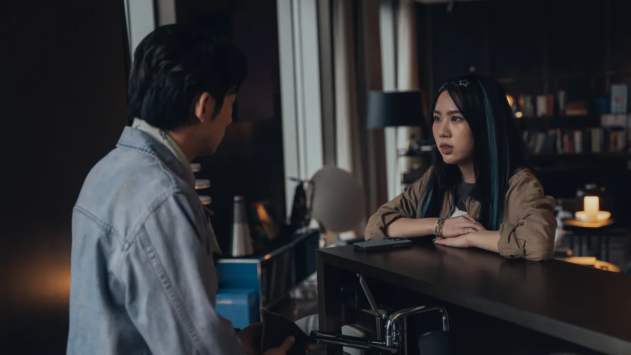 Emma第一次演戏表现不俗。六鱼文创提供