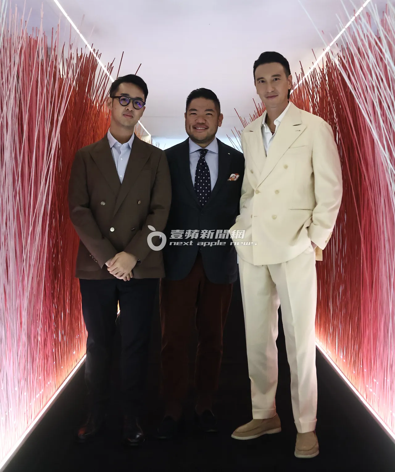 王阳明与友人们合影留念。特勤中心摄