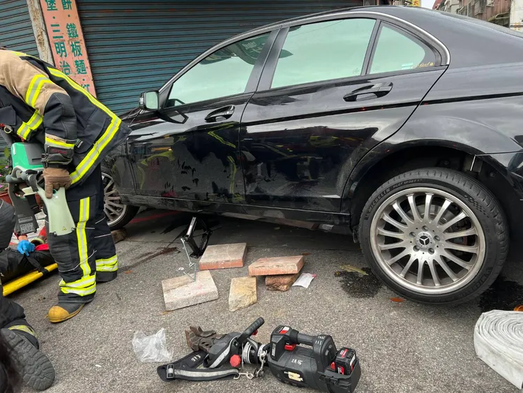 車禍現場。桃園警分局提供