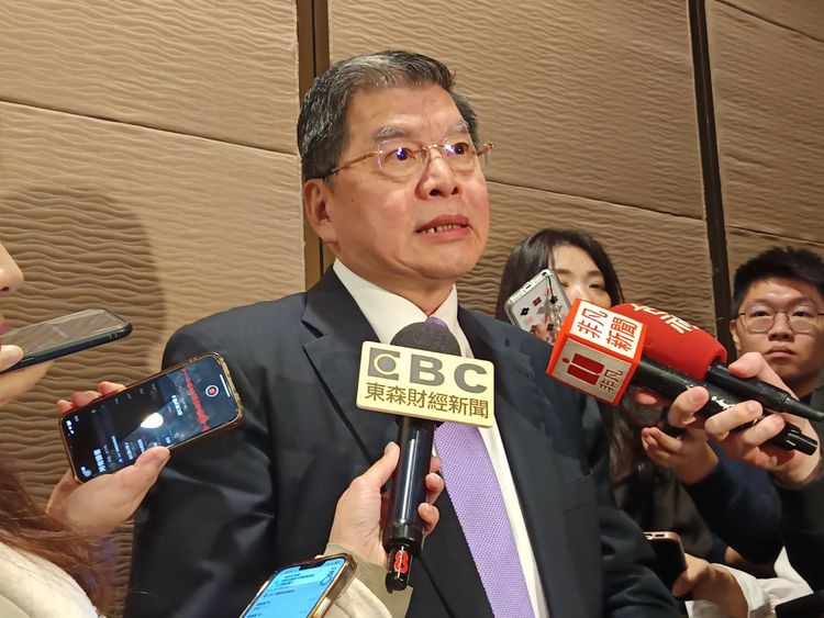 國泰金總座李長庚看好AI加持　估明年台股上看3萬點不是夢