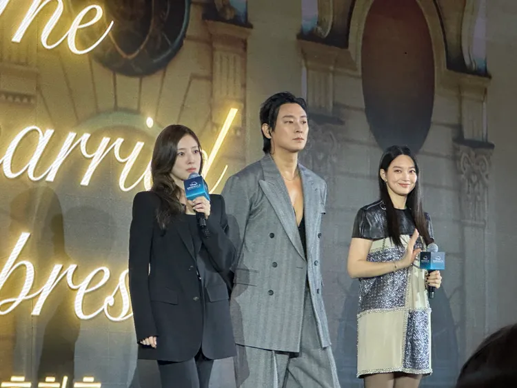 李世荣（左起）、朱智勋和申敏儿同台。黄闵摄