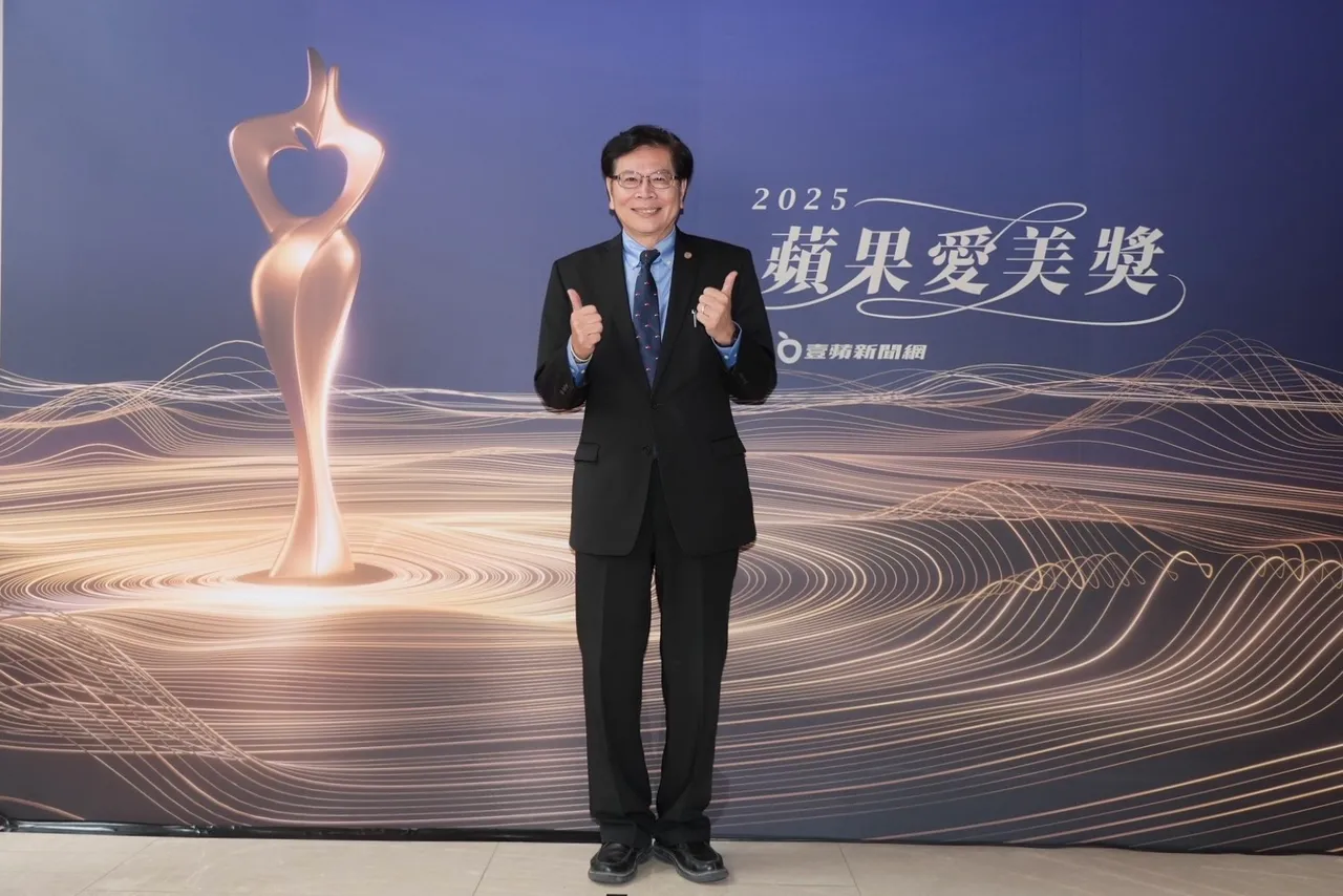 《苹果爱美奖》评审代表由精通美容医学、整形外科与再生医学的安南医院林圣哲院长担任。彭欣伟摄