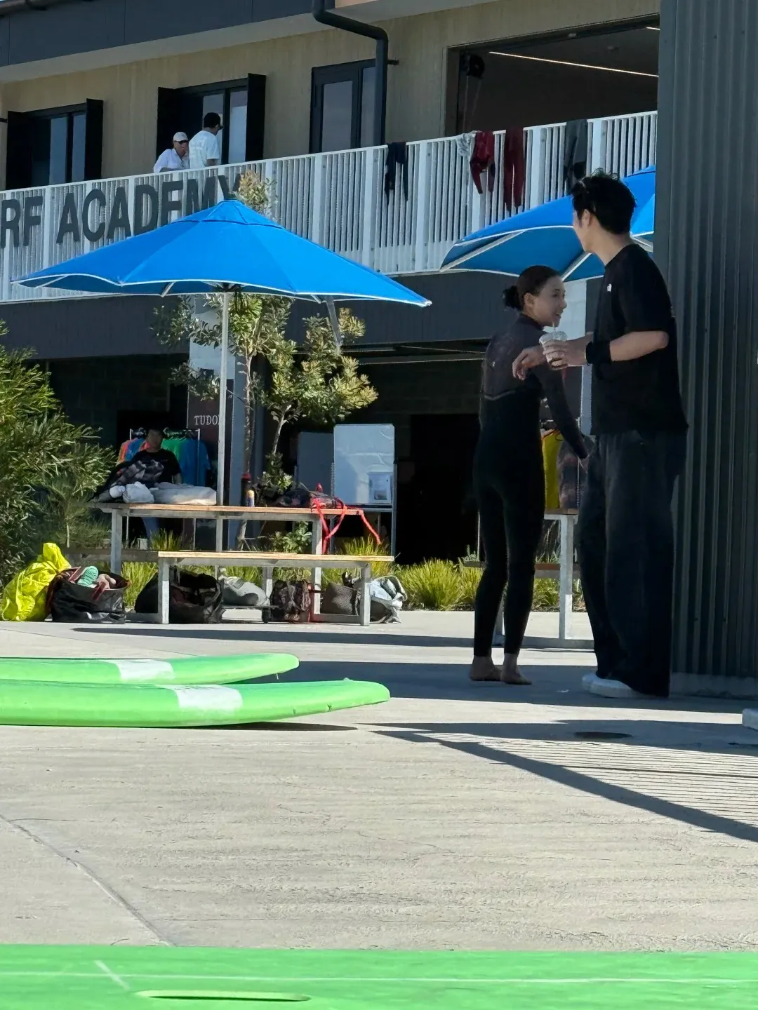 網友目擊何超蓮和竇驍有說有笑。翻攝優雅的貓小紅書