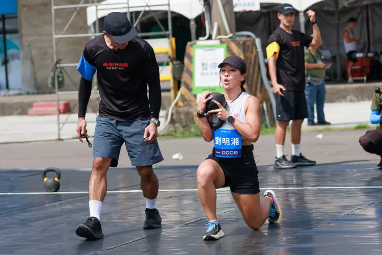 劉明湘也來參戰。好看娛樂提供