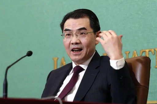 「台湾反对高市早苗」！中国驻日大使再挑拨：在日台人频遇袭