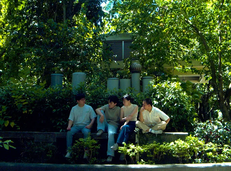 我是機車少女翻唱萬芳《新不了情》。滾石唱片提供