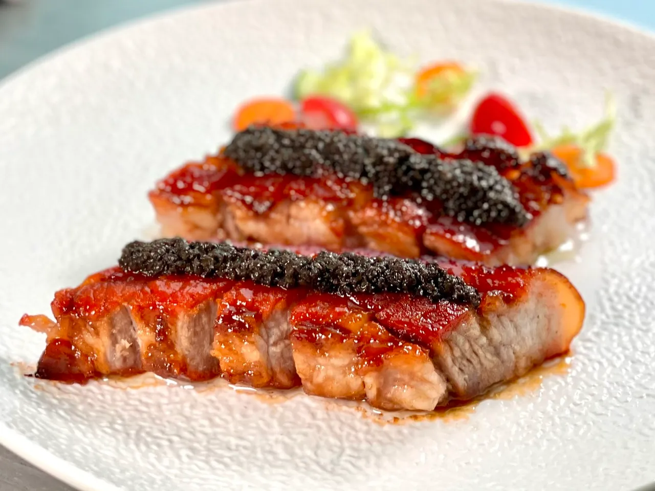 蜜汁叉烧热量和纳都超标。资料照