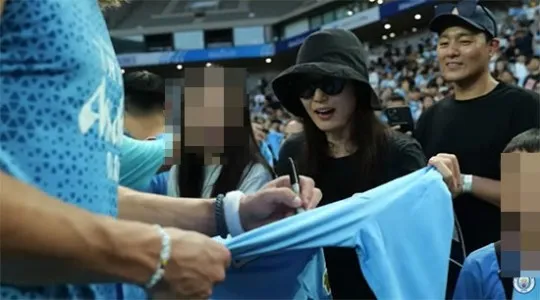 全智賢與老公崔俊赫透過相親認識。翻攝YouTube