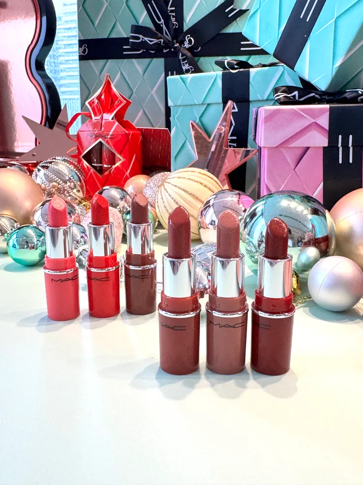 M.A.C未來樂園系列3色迷你唇膏組，1300元。張家玲攝