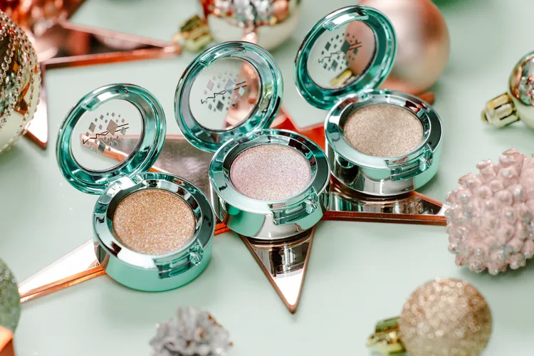 M.A.C未來樂園系列閃耀果凍眼影，各900元。品牌提供