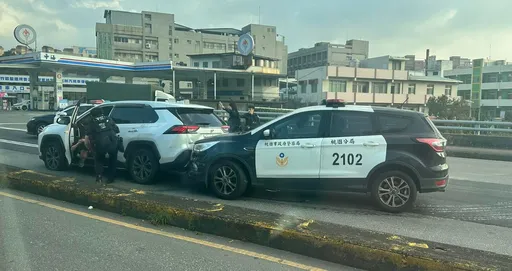 桃园警围捕毒犯开枪　龟山街头冲撞！目击者惊「开了5枪」