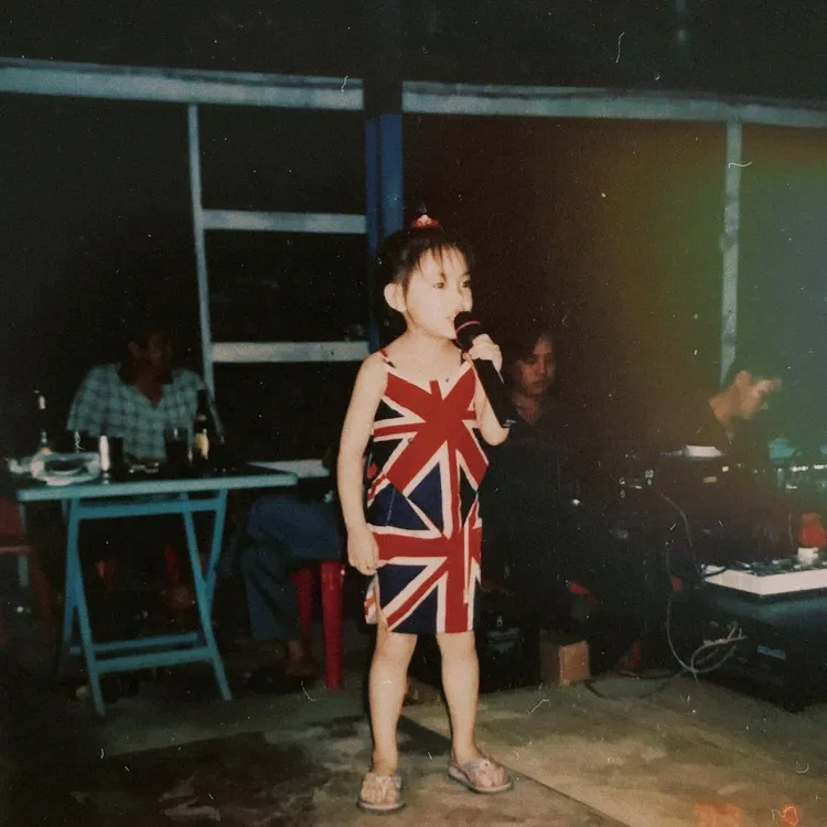 陳佩賢小時候參賽的萌照出土。福茂唱片提供